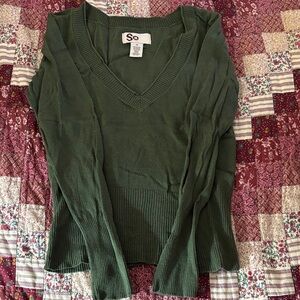 SO v-neck sweater for juniors, medium